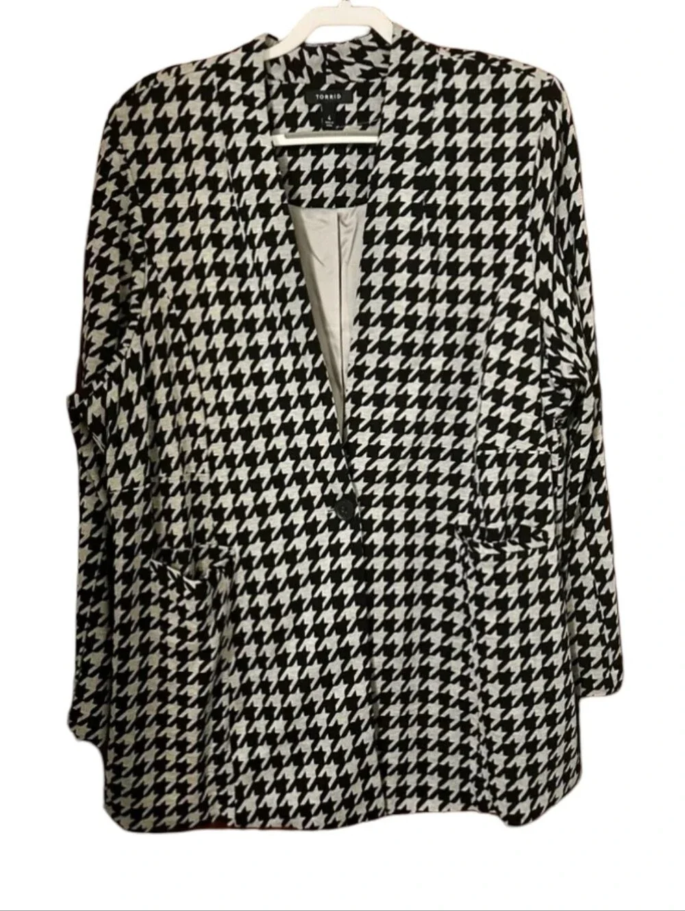 torrid bold houndstooth